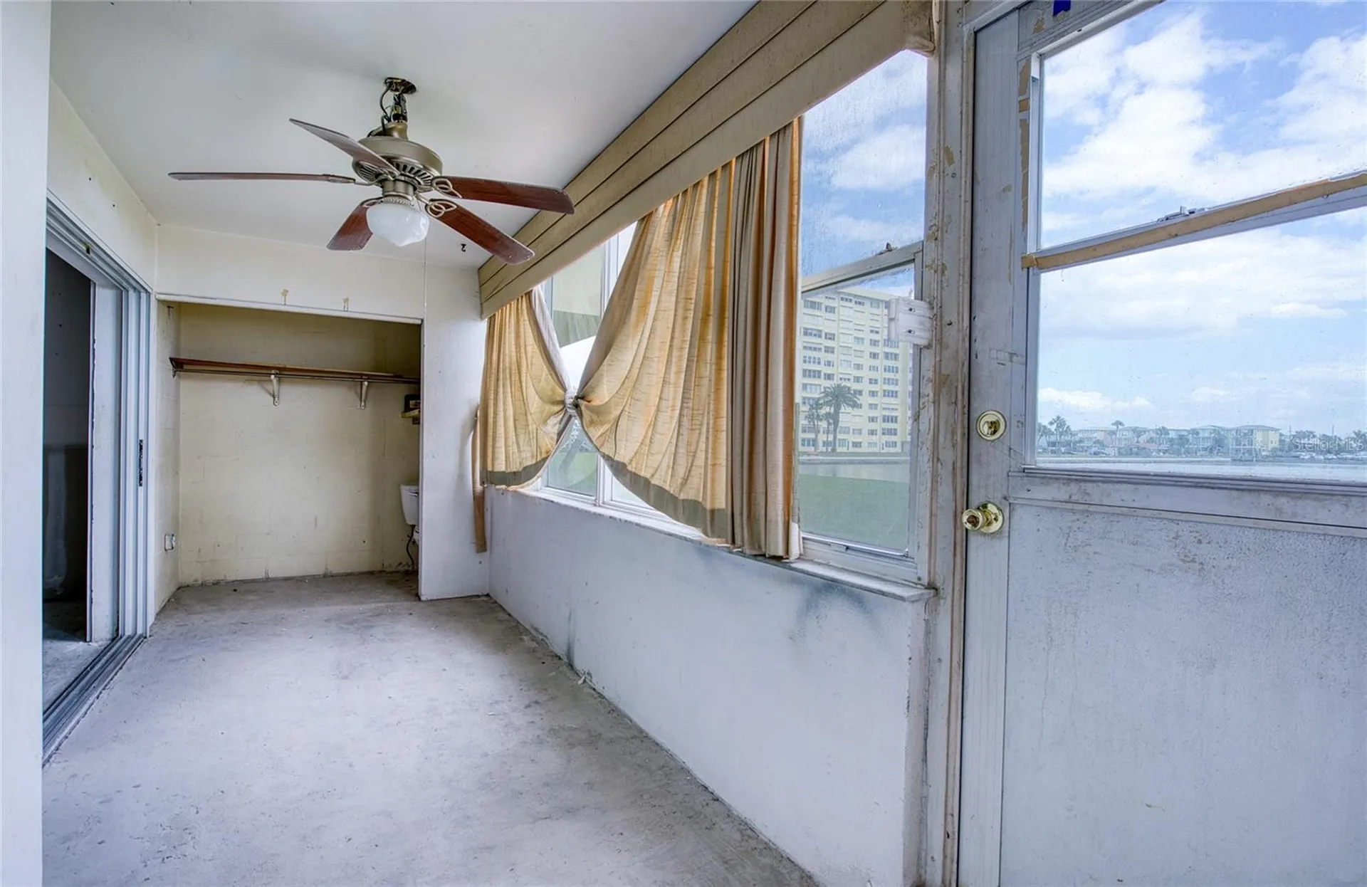 4775 Cove Circle St Petersburg FL 33708