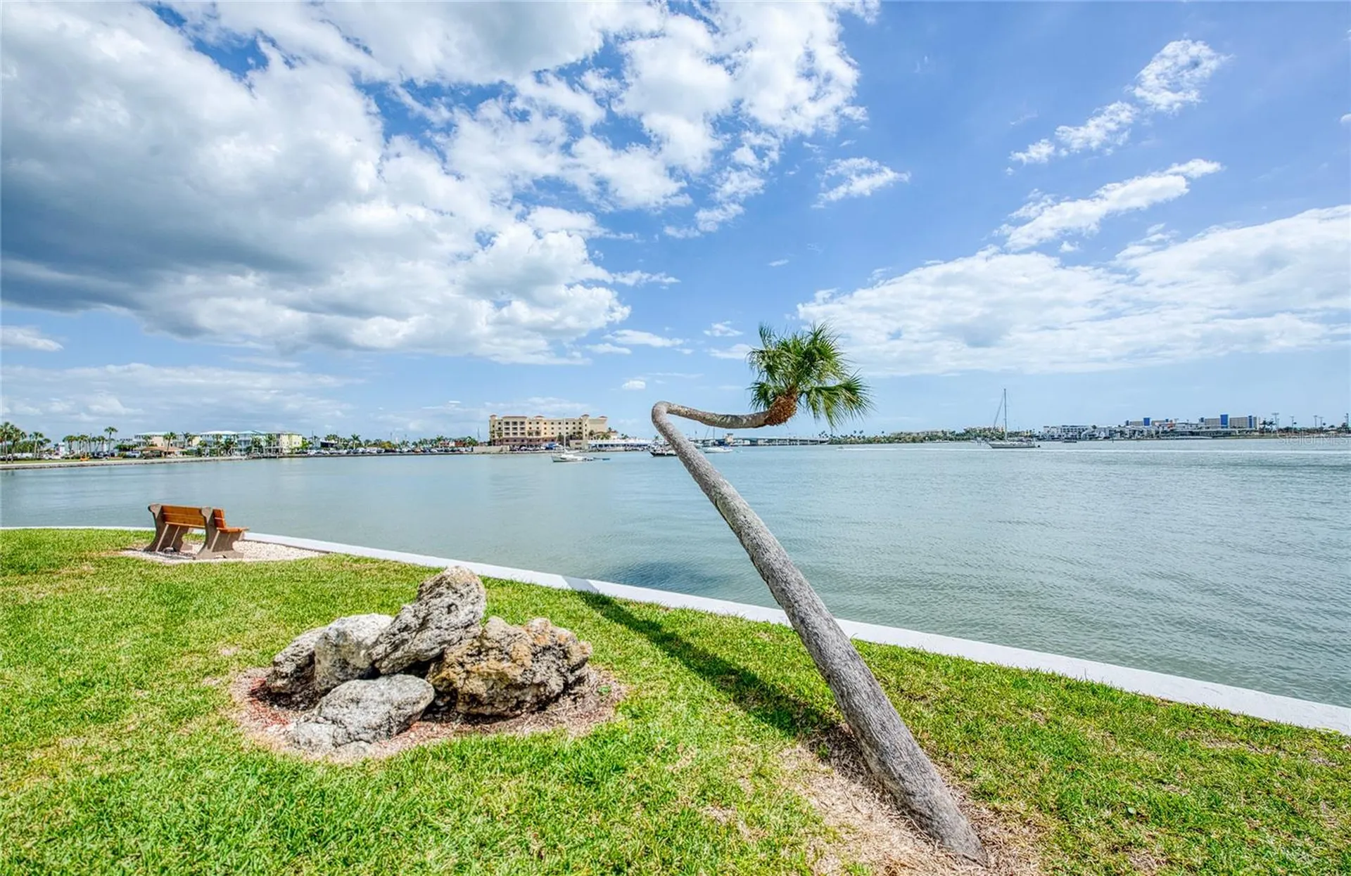 4775 Cove Circle St Petersburg FL 33708