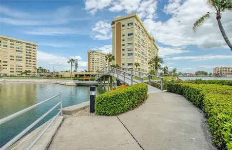 4775 Cove Circle St Petersburg FL 33708