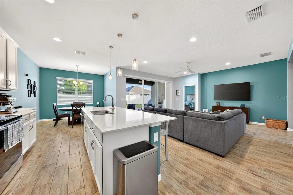 887 Lady Bird Lane Orange City FL 32763