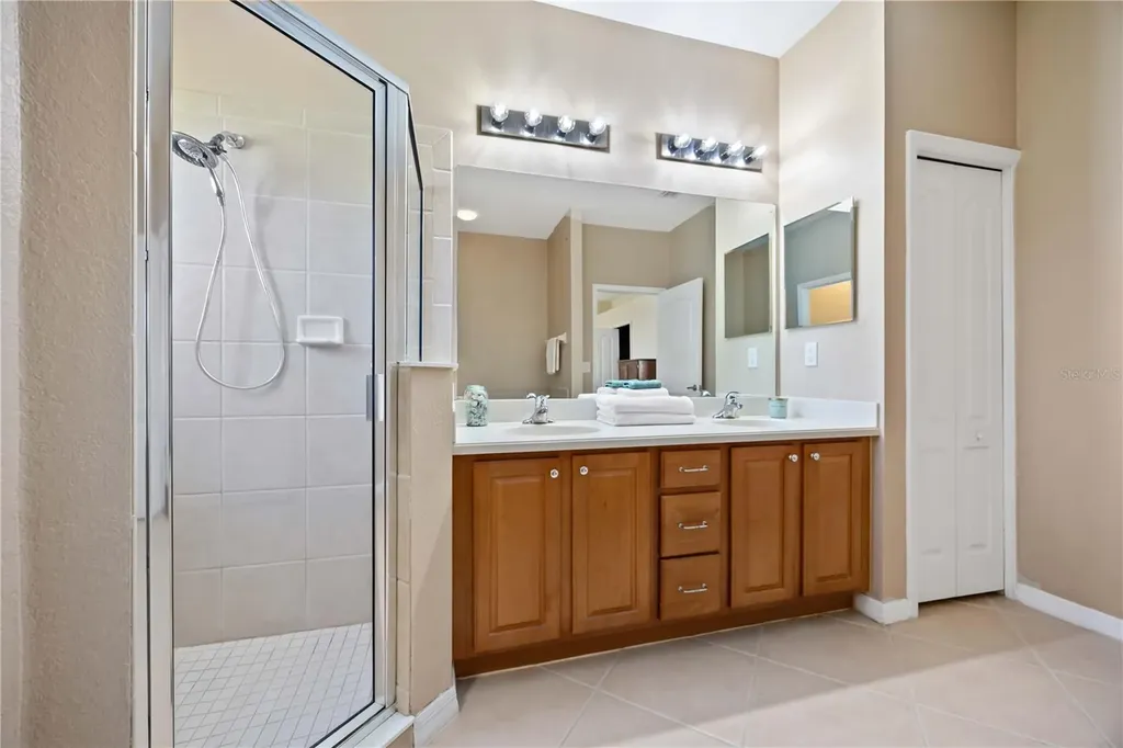 8769 Monterey Bay Loop Bradenton FL 34212