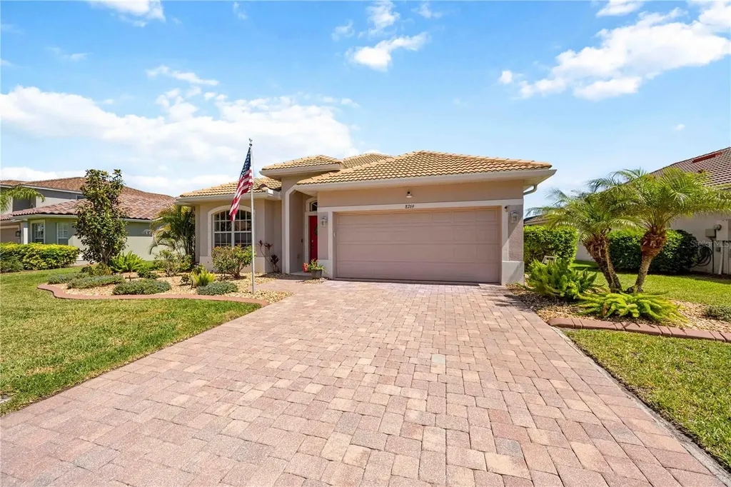 8769 Monterey Bay Loop Bradenton FL 34212