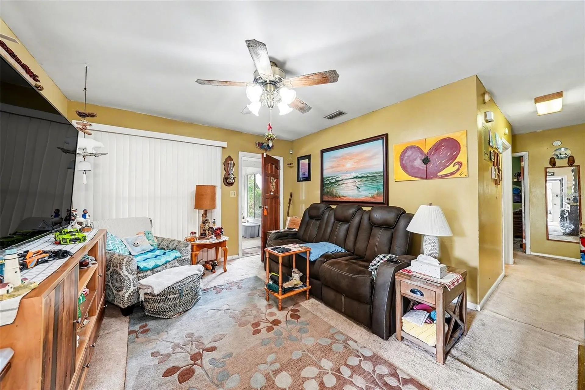 8605 Tupelo Drive Tampa FL 33637