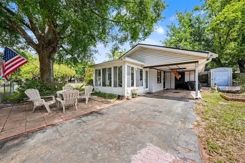 8605 Tupelo Drive Tampa FL 33637