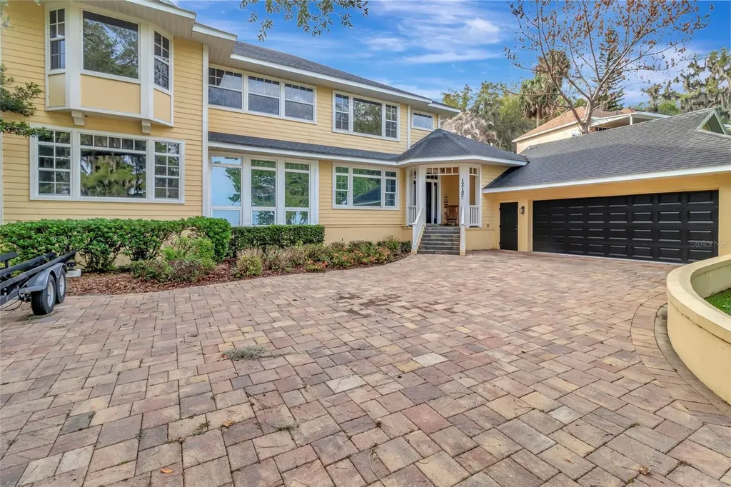 1215 Lakeshore Drive Eustis FL 32726