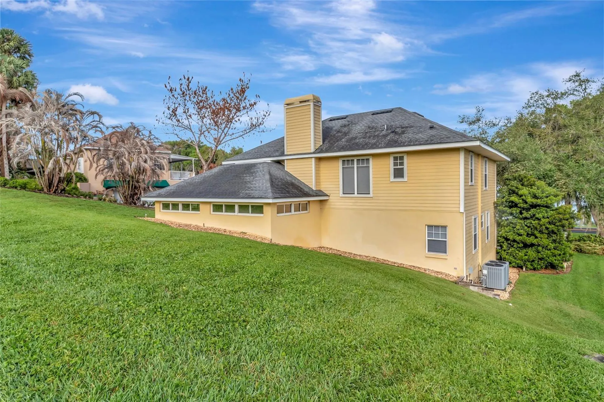 1215 Lakeshore Drive Eustis FL 32726
