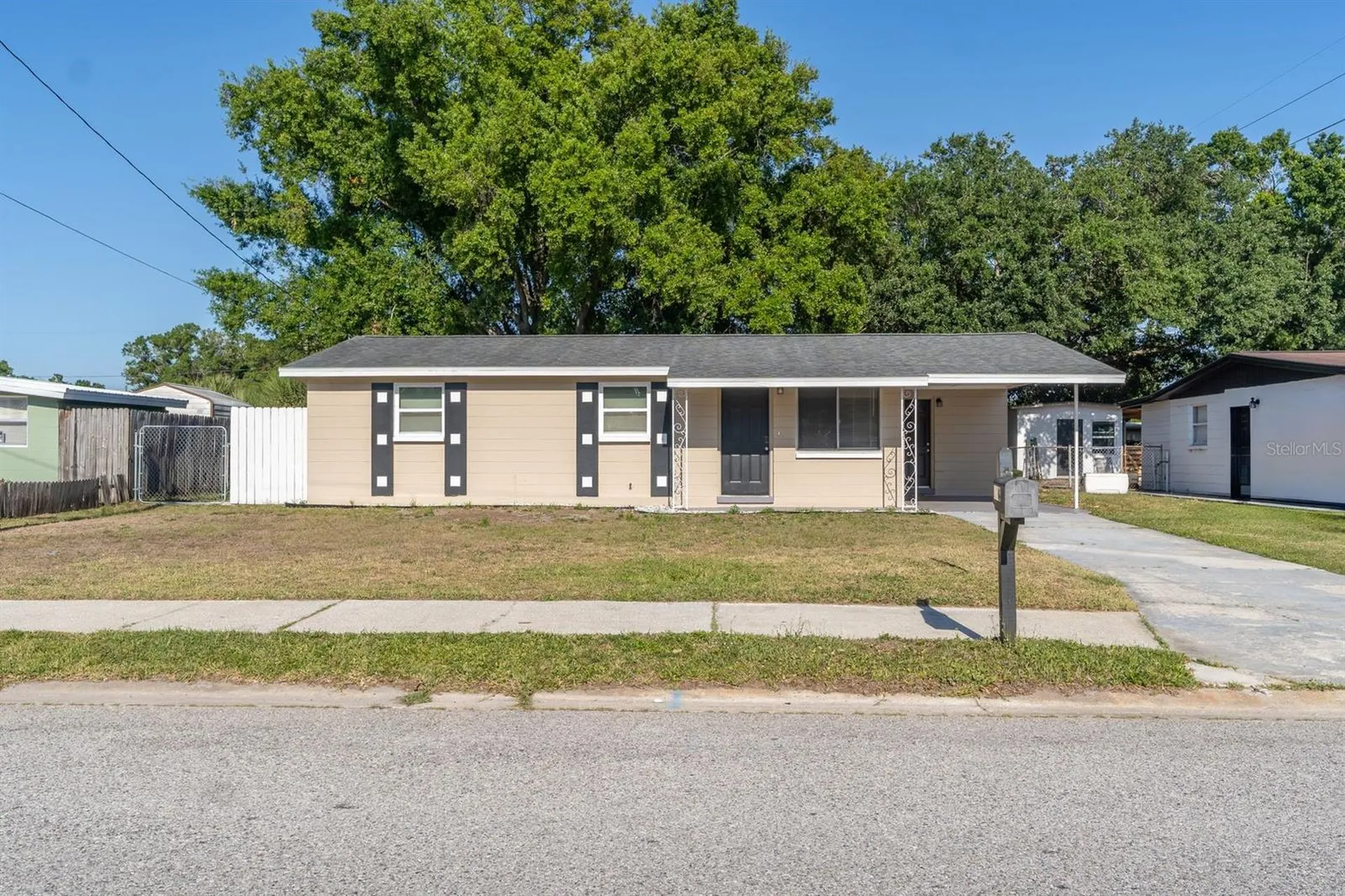 5024 S 85th Street Tampa FL 33619