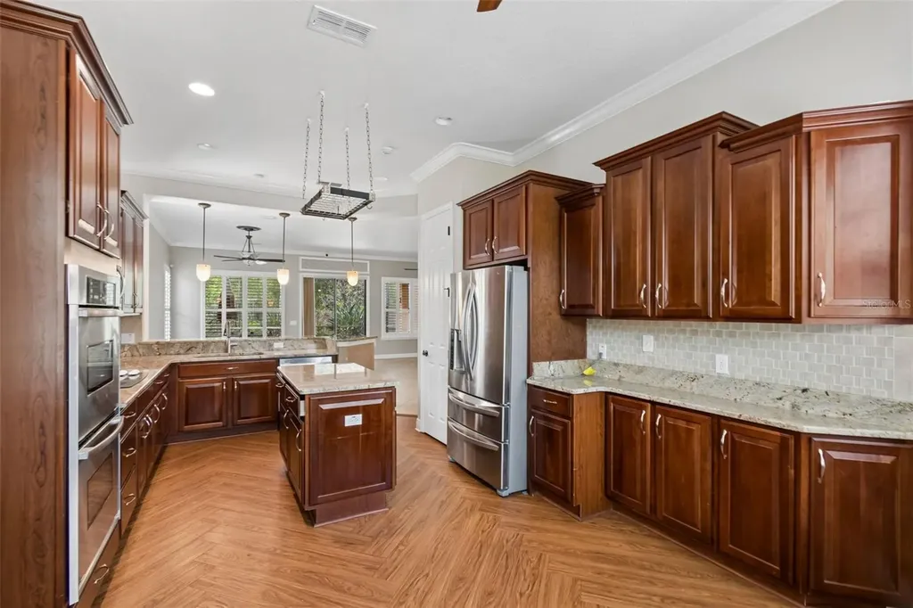 181 Indian Wells Avenue Kissimmee FL 34759