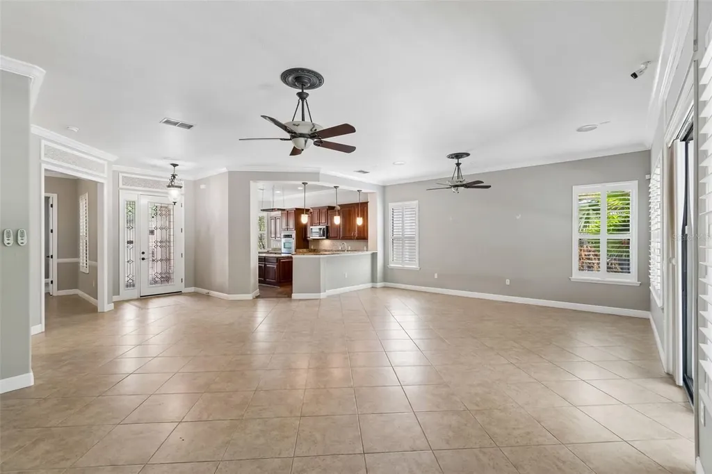 181 Indian Wells Avenue Kissimmee FL 34759