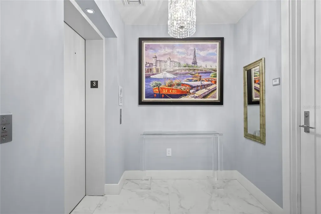 1155 N Gulfstream Avenue Sarasota FL 34236