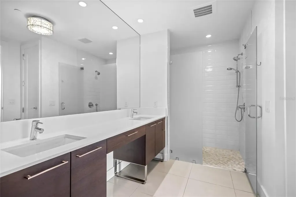 1155 N Gulfstream Avenue Sarasota FL 34236