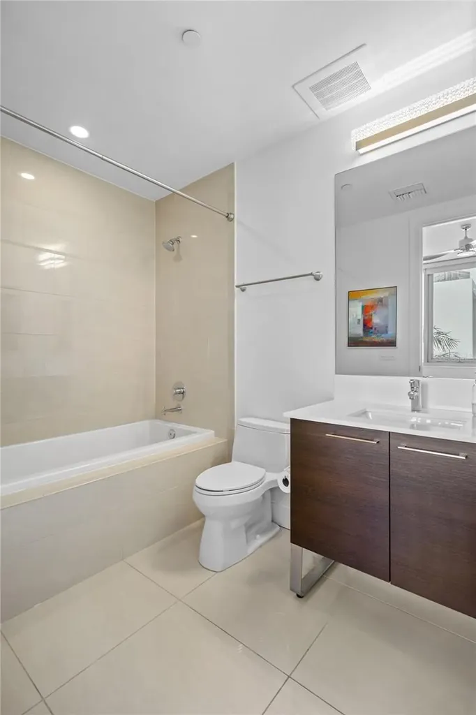 1155 N Gulfstream Avenue Sarasota FL 34236