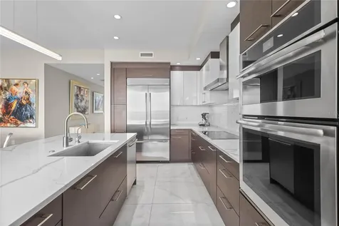 1155 N Gulfstream Avenue Sarasota FL 34236