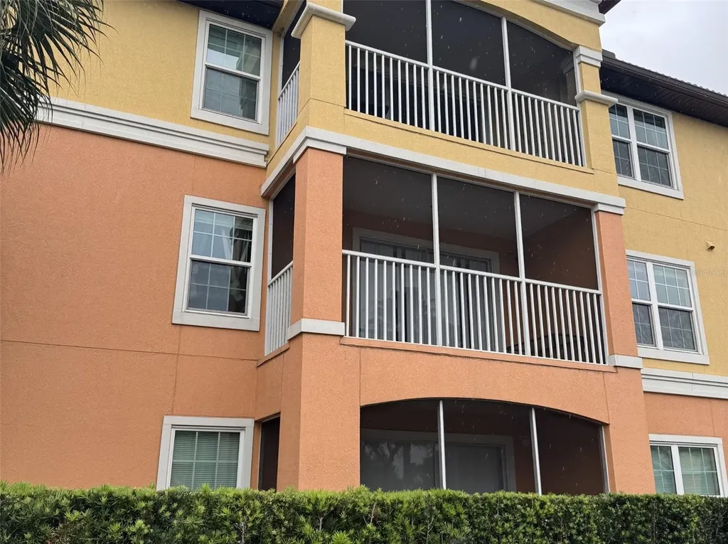 5483 Vineland Road Orlando FL 32811