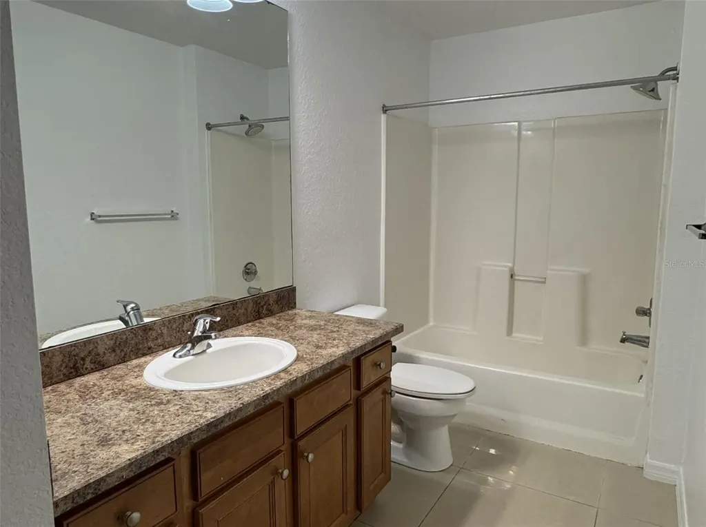 5483 Vineland Road Orlando FL 32811