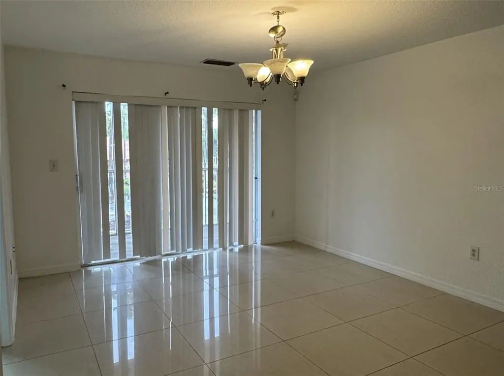 5483 Vineland Road Orlando FL 32811