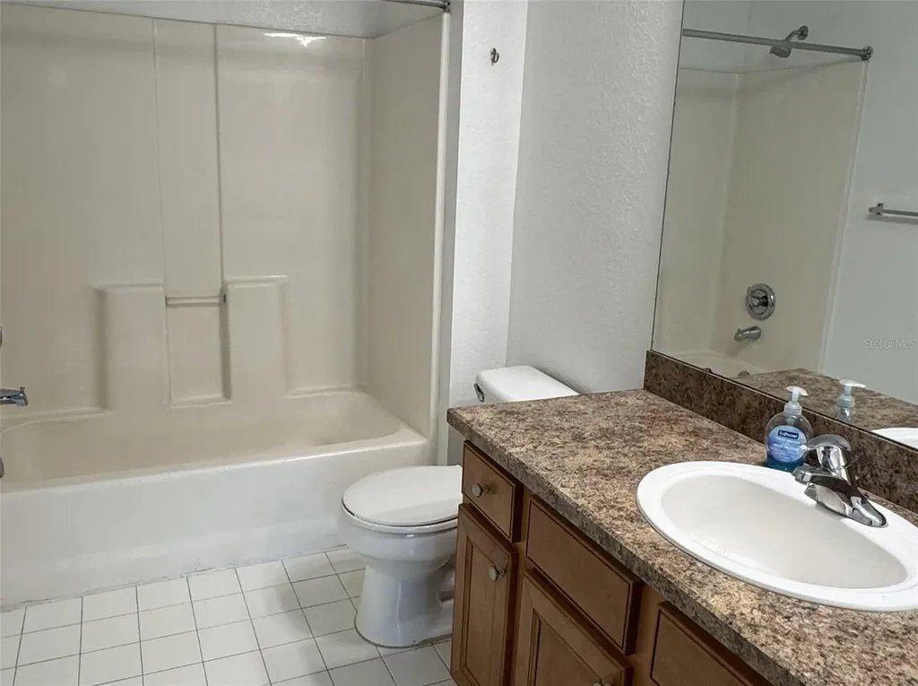 5483 Vineland Road Orlando FL 32811