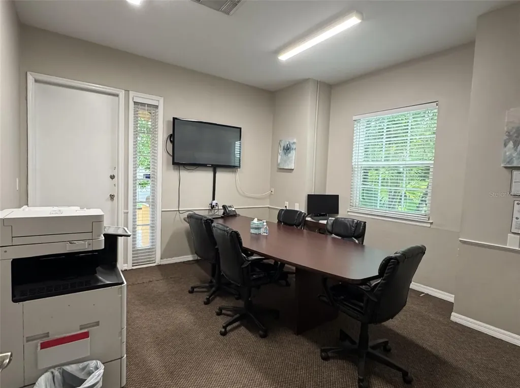 5483 Vineland Road Orlando FL 32811