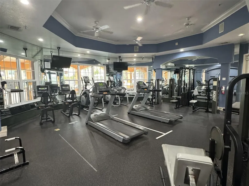5483 Vineland Road Orlando FL 32811