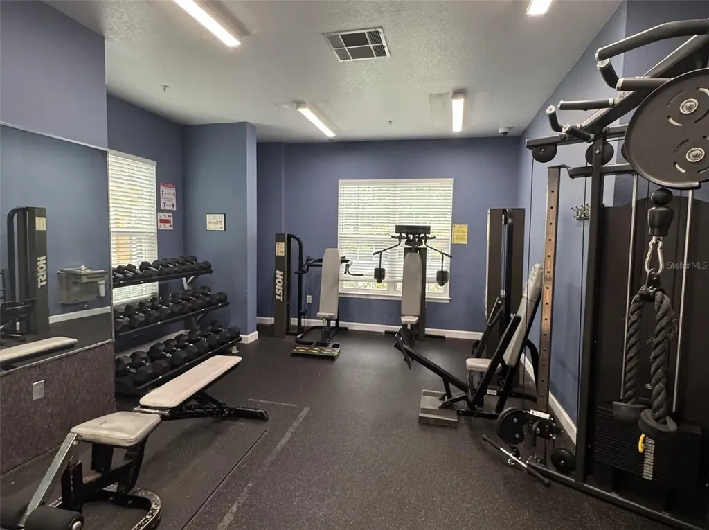 5483 Vineland Road Orlando FL 32811