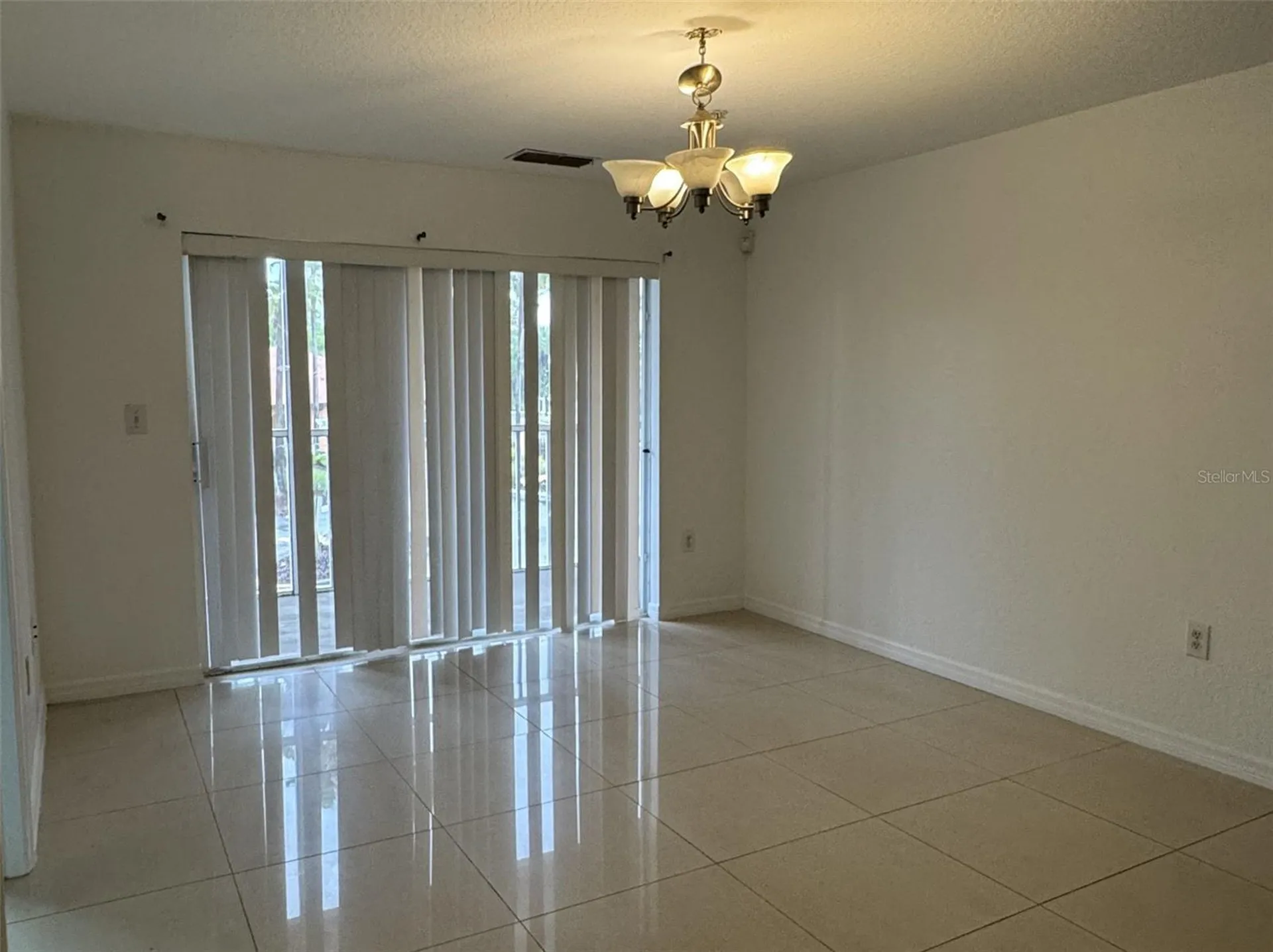 5483 Vineland Road Orlando FL 32811