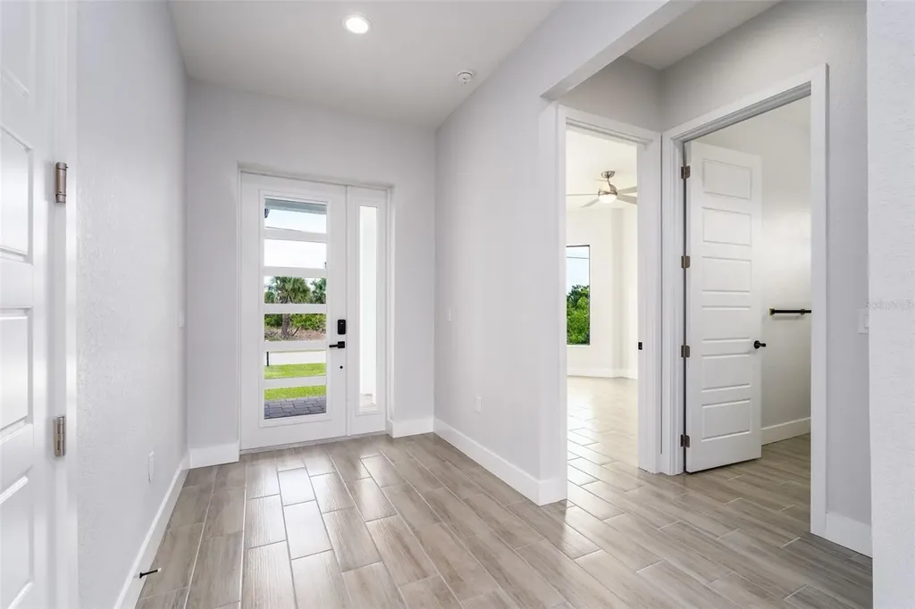 178 Lime Tree Park Rotonda West FL 33947
