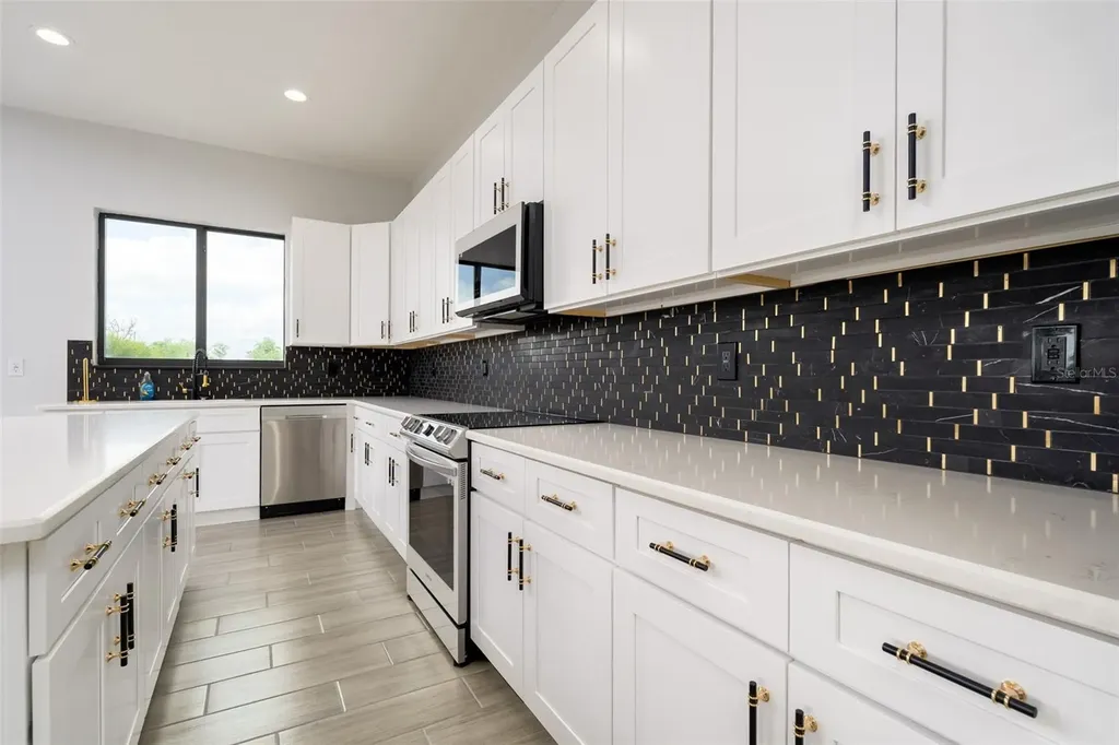 178 Lime Tree Park Rotonda West FL 33947