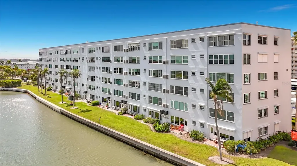 5925 Shore Boulevard S Gulfport FL 33707