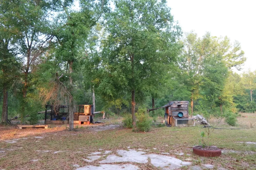 11533 E Us 90 Madison FL 32340