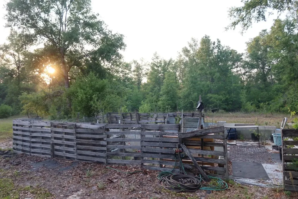 11533 E Us 90 Madison FL 32340