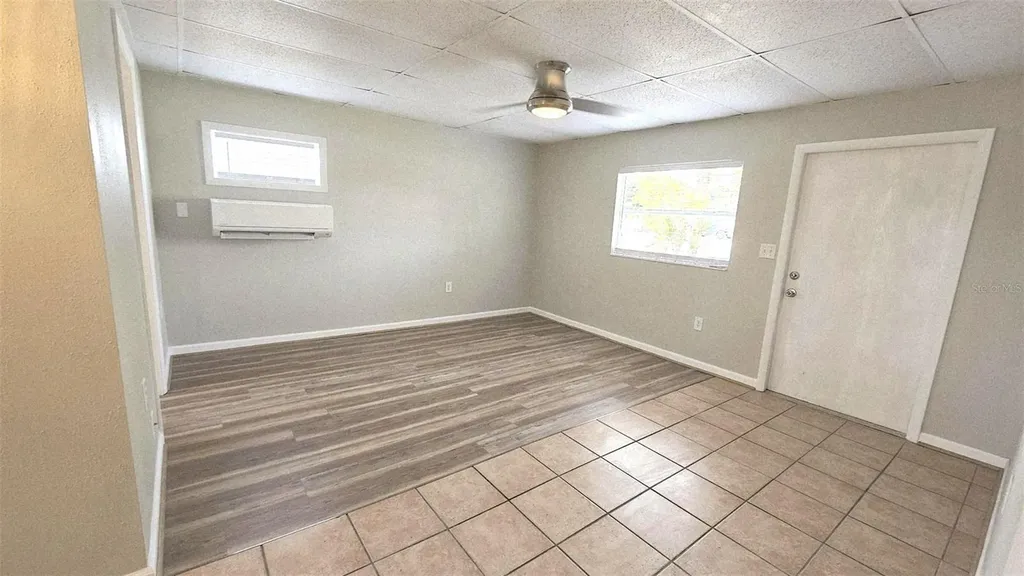 45 W Langsner Street Englewood FL 34223