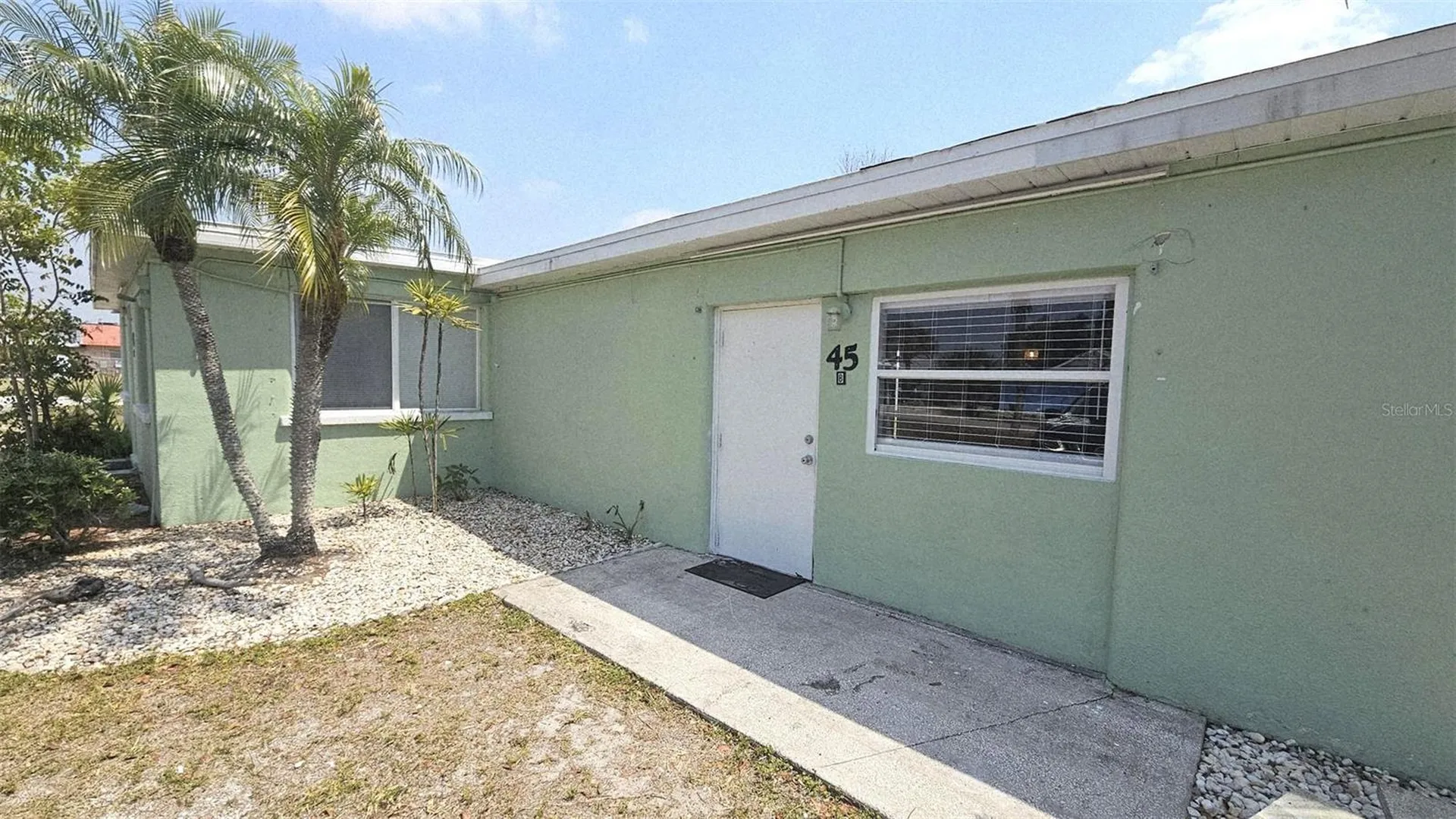 45 W Langsner Street Englewood FL 34223