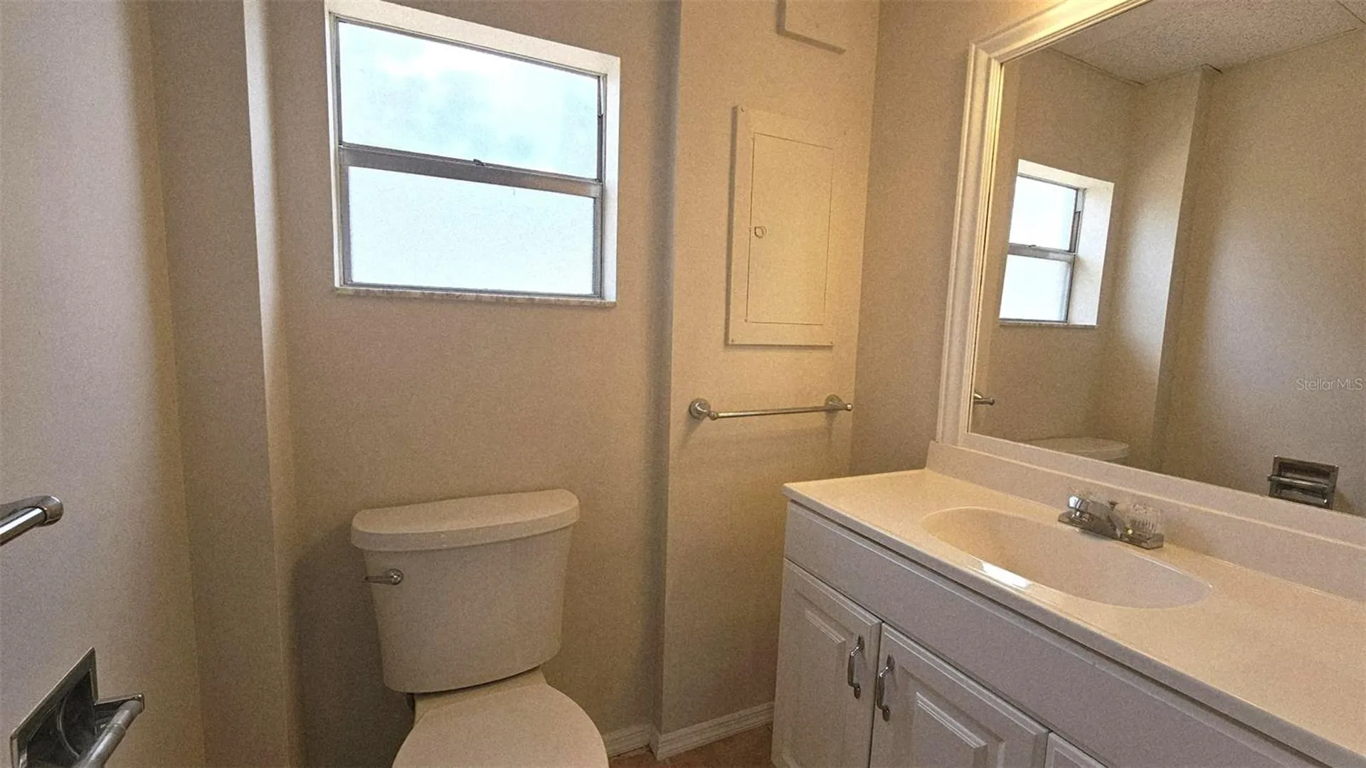 45 W Langsner Street Englewood FL 34223
