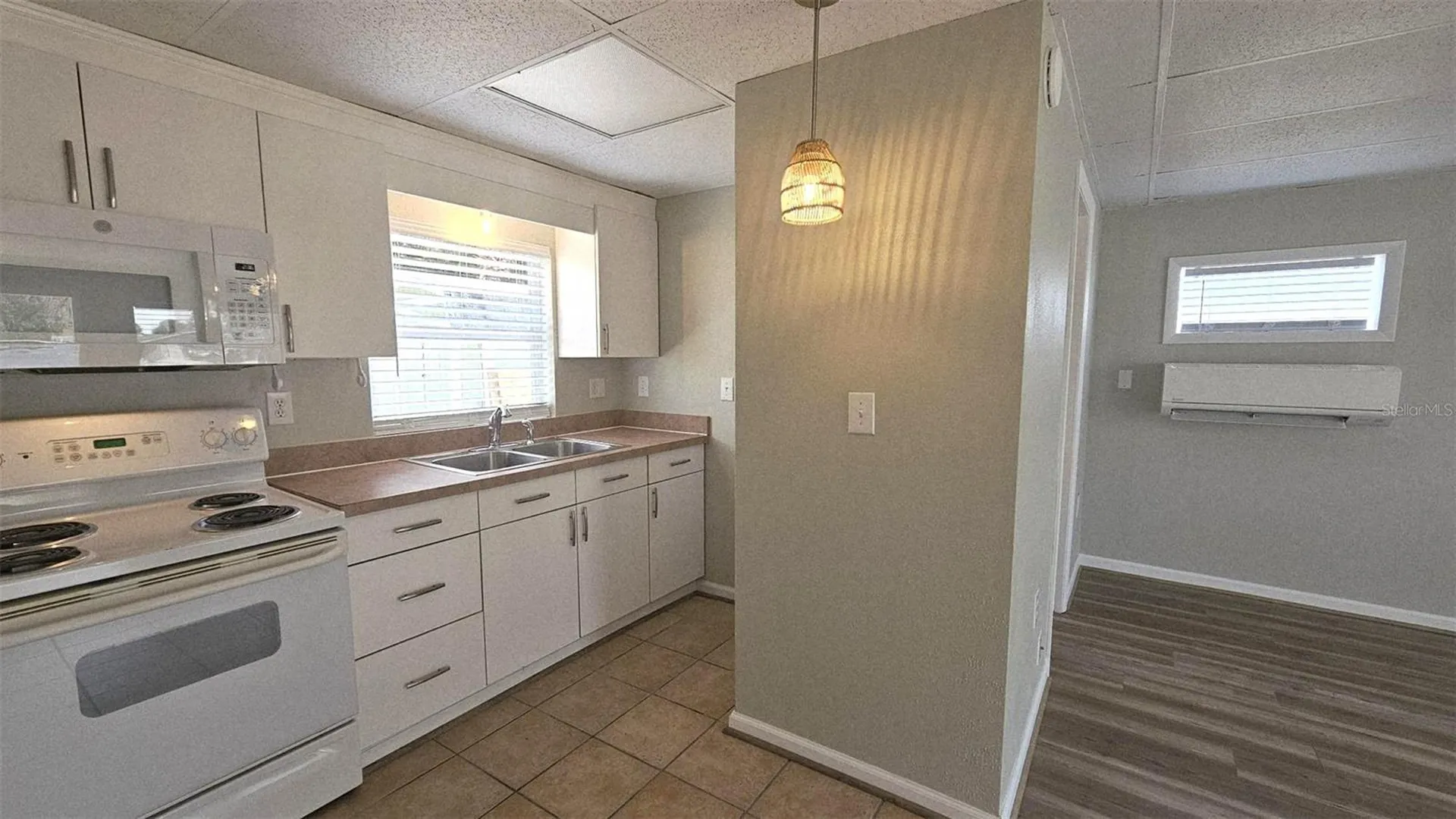 45 W Langsner Street Englewood FL 34223