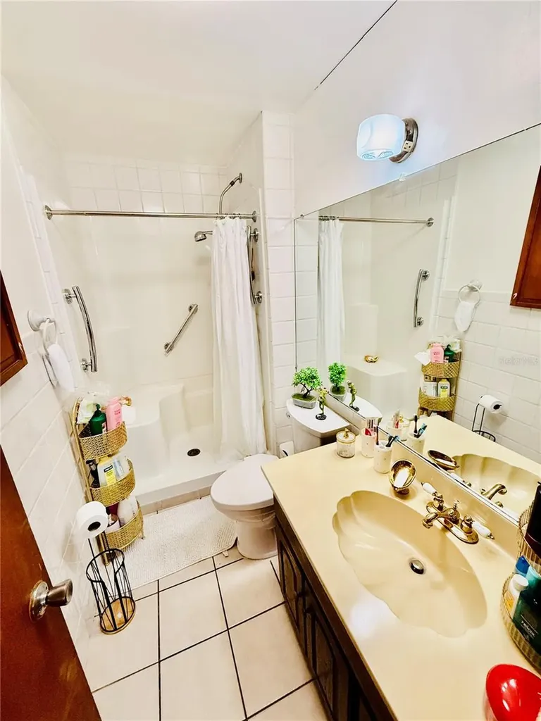 2416 Wishing Well Circle Tampa FL 33619