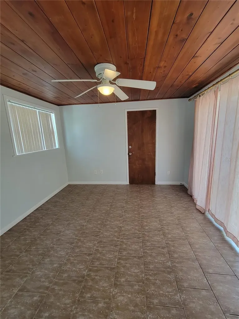 250 37th Street N St Petersburg FL 33713