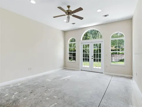 1256 Avenida De Las Casas Lady Lake FL 32159