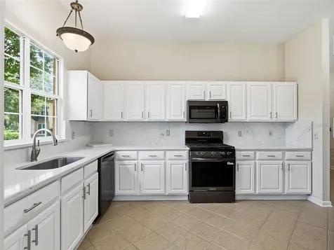 1256 Avenida De Las Casas Lady Lake FL 32159