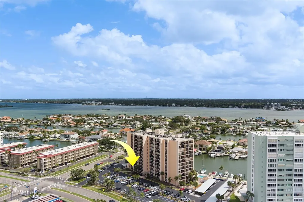 51 Island Way Clearwater Beach FL 33767