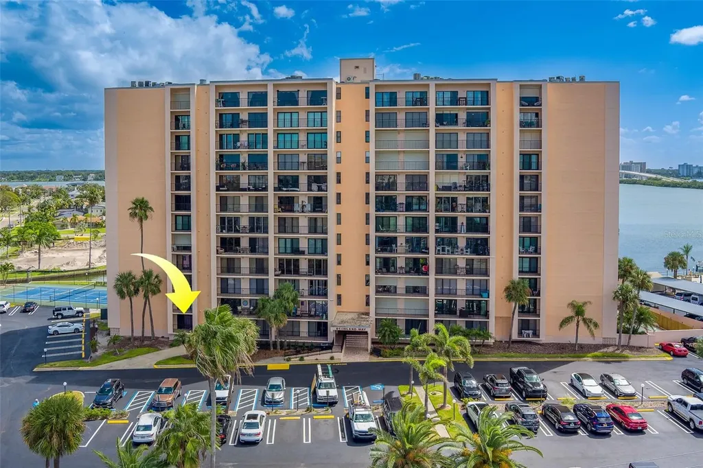 51 Island Way Clearwater Beach FL 33767