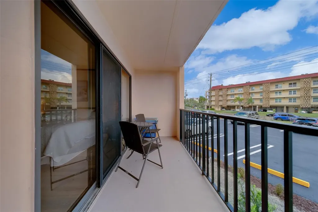 51 Island Way Clearwater Beach FL 33767