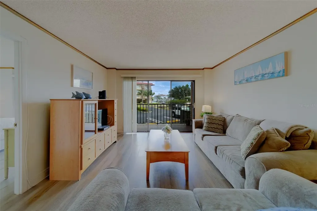 51 Island Way Clearwater Beach FL 33767