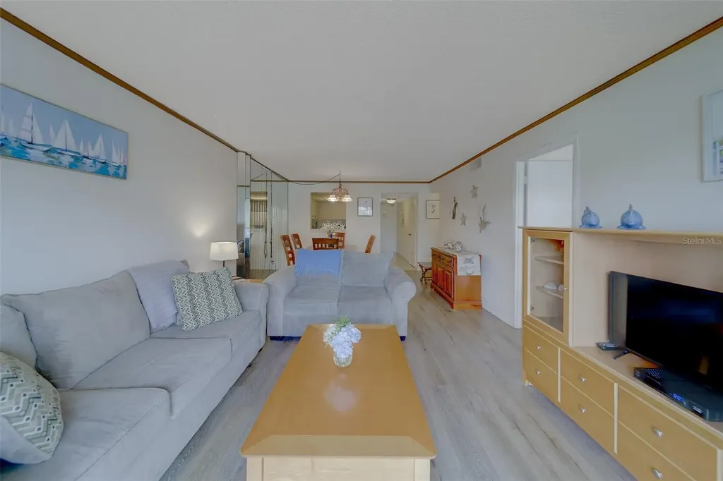 51 Island Way Clearwater Beach FL 33767