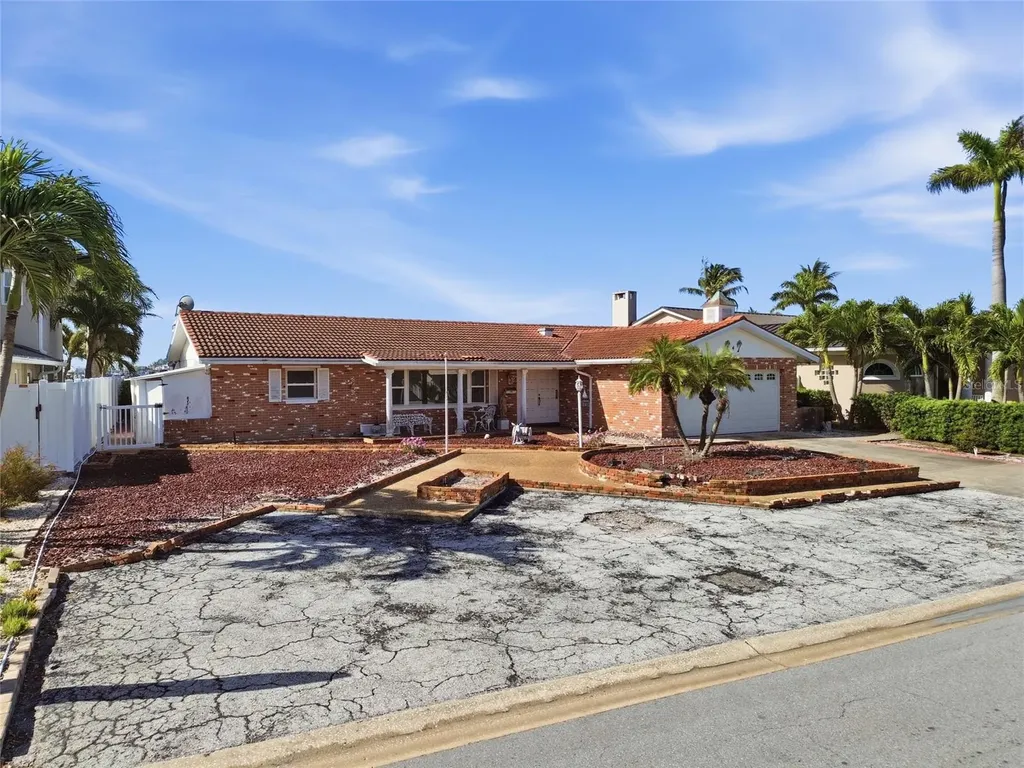 4 Bellevue Drive Treasure Island FL 33706