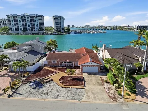 4 Bellevue Drive Treasure Island FL 33706