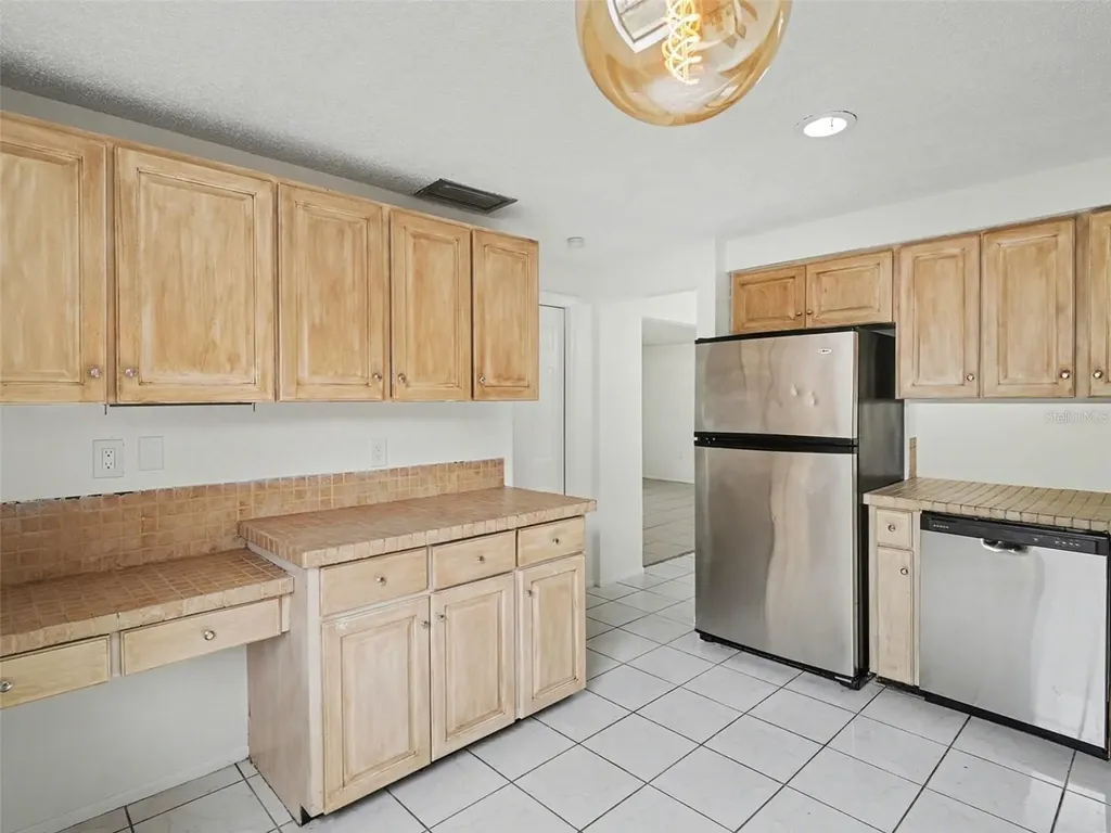 4037 Maverick Avenue Sarasota FL 34233