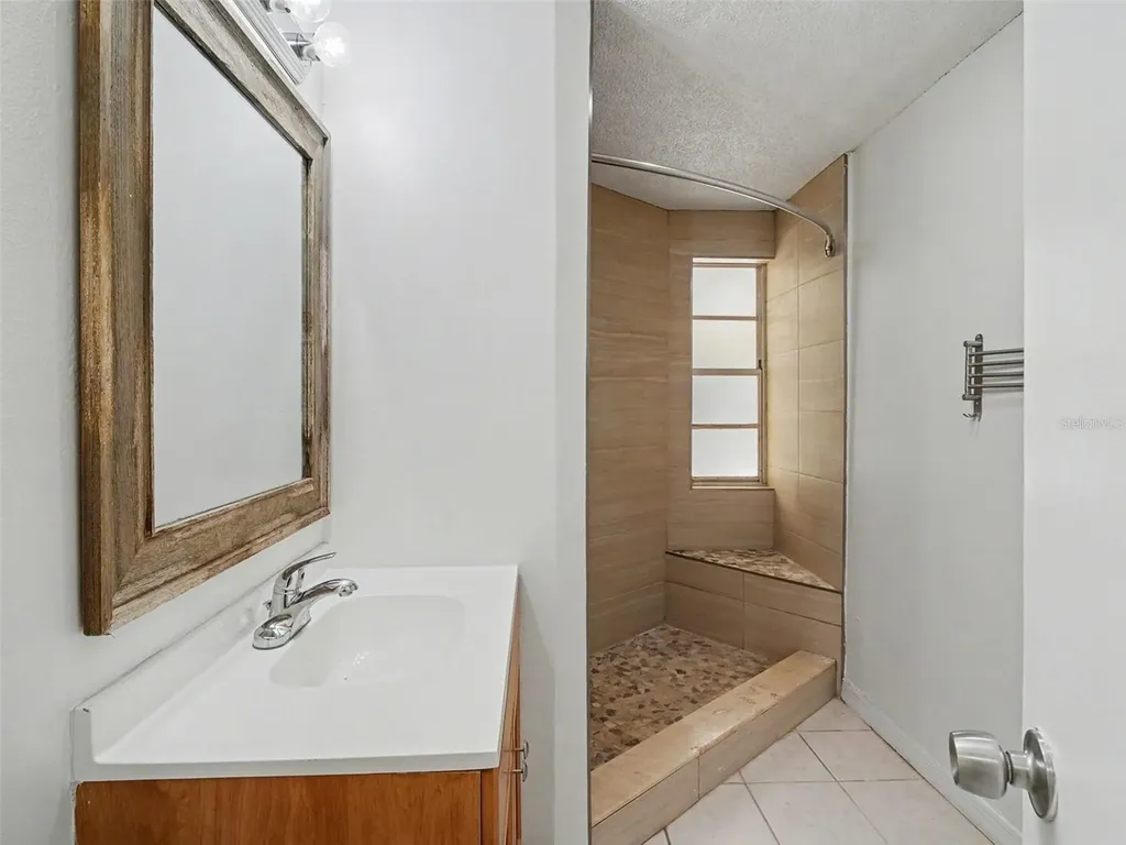 4037 Maverick Avenue Sarasota FL 34233