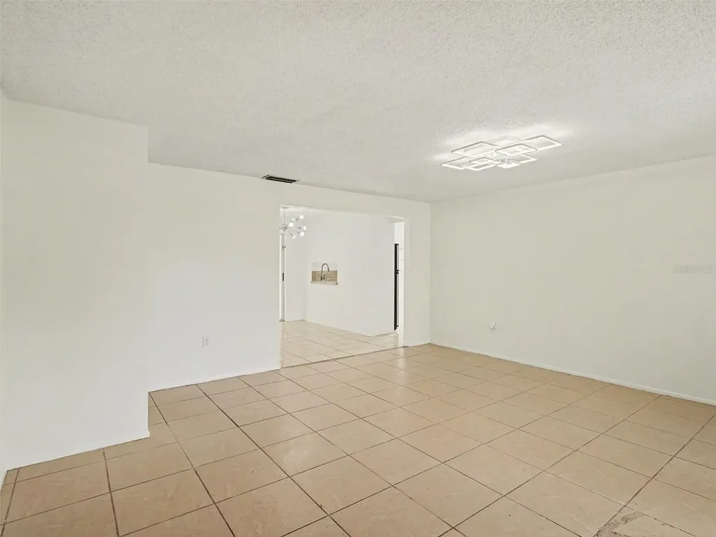 4037 Maverick Avenue Sarasota FL 34233