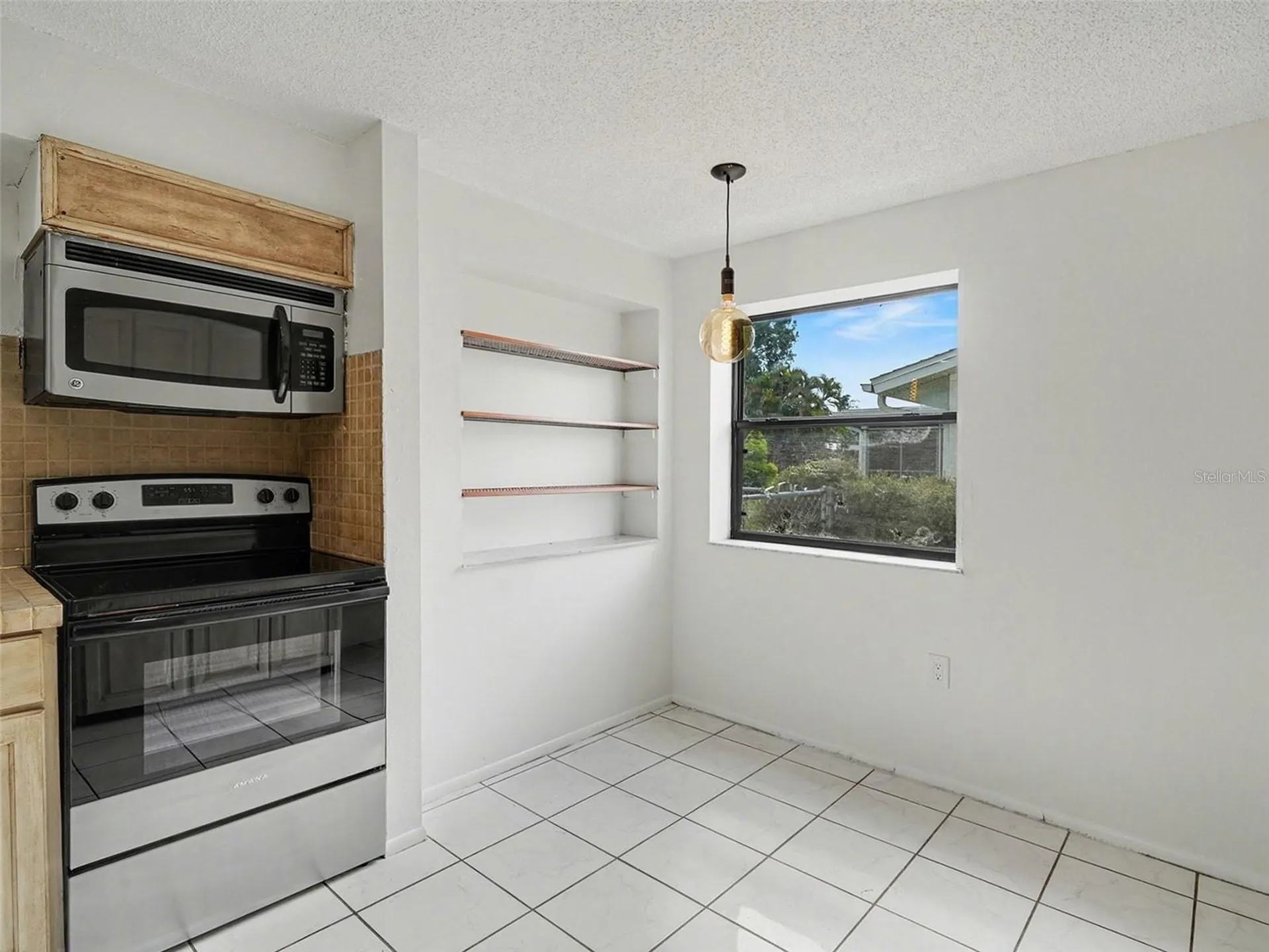 4037 Maverick Avenue Sarasota FL 34233