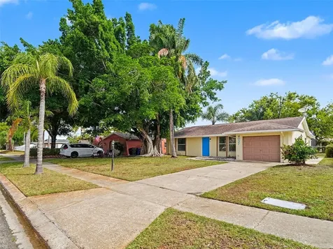4037 Maverick Avenue Sarasota FL 34233